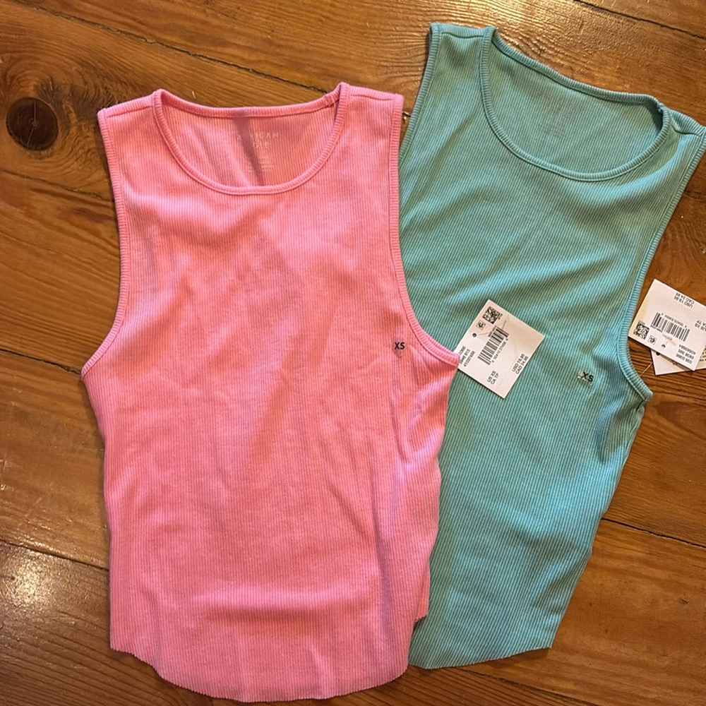 2 AE Tanktops